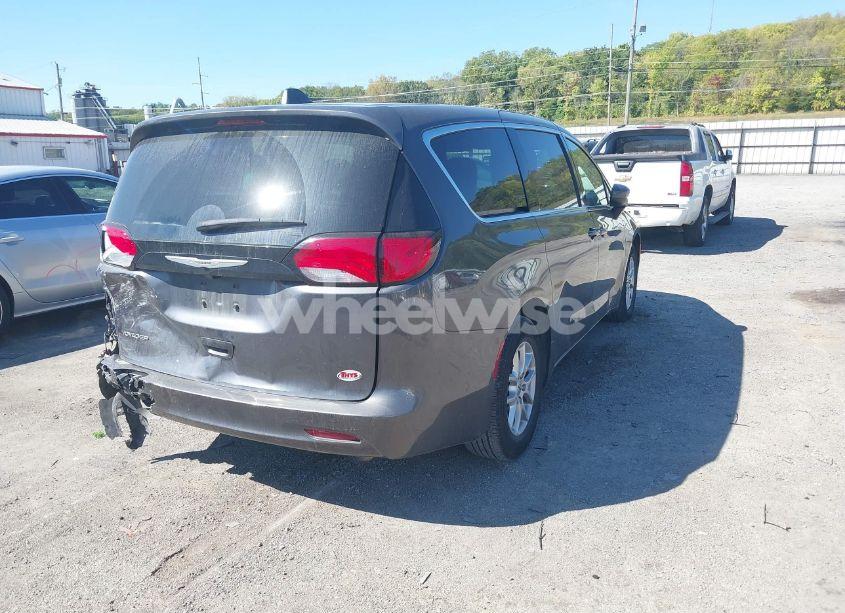 Photo 4 of 2022 Chrysler Voyager LX (VIN 2C4RC1CG3NR166460)
