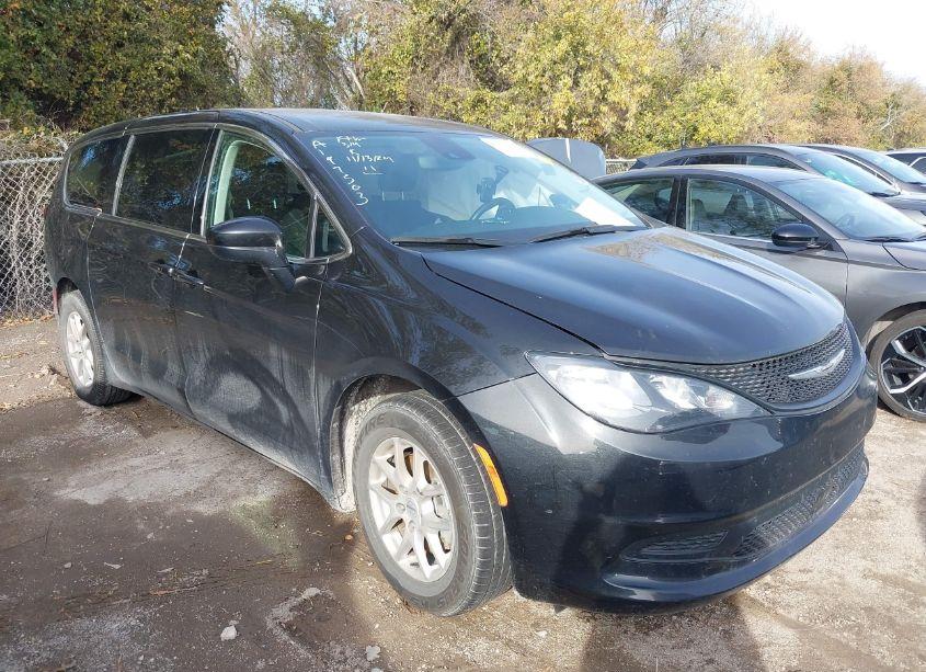 2023 Chrysler Voyager LX (VIN 2C4RC1CG3PR606406) main photo