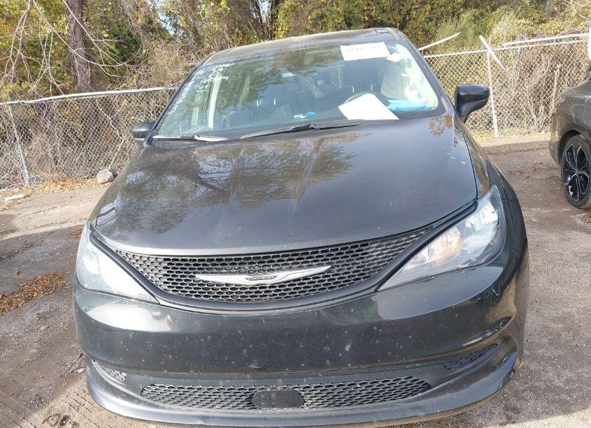 Photo 12 of 2023 Chrysler Voyager LX (VIN 2C4RC1CG3PR606406)