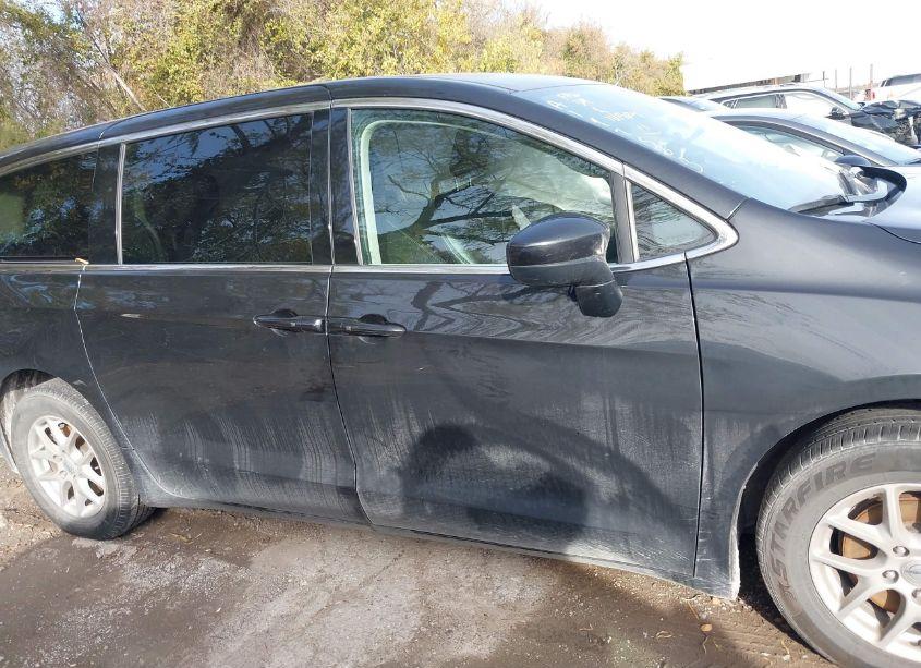 Photo 13 of 2023 Chrysler Voyager LX (VIN 2C4RC1CG3PR606406)