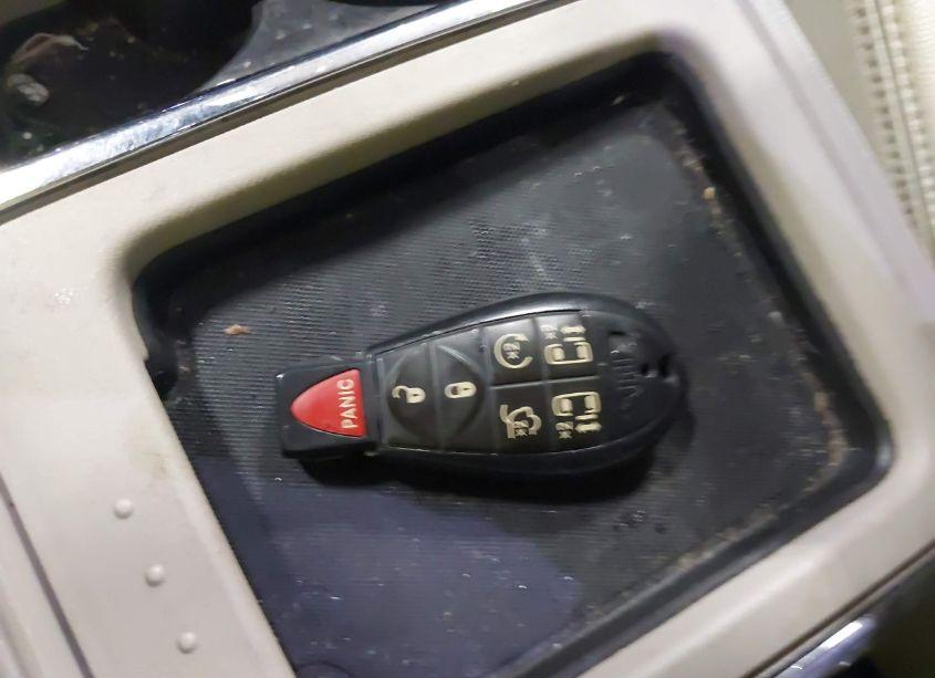 Photo 11 of 2012 Chrysler Town & COUNTRY TOURING-L (VIN 2C4RC1CG4CR303239)