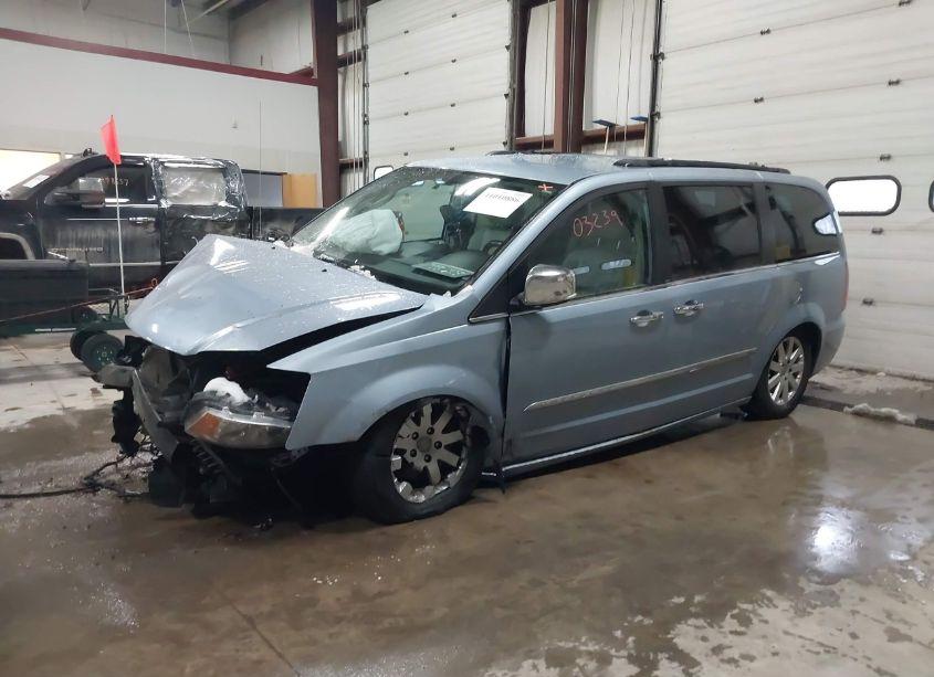 Photo 2 of 2012 Chrysler Town & COUNTRY TOURING-L (VIN 2C4RC1CG4CR303239)