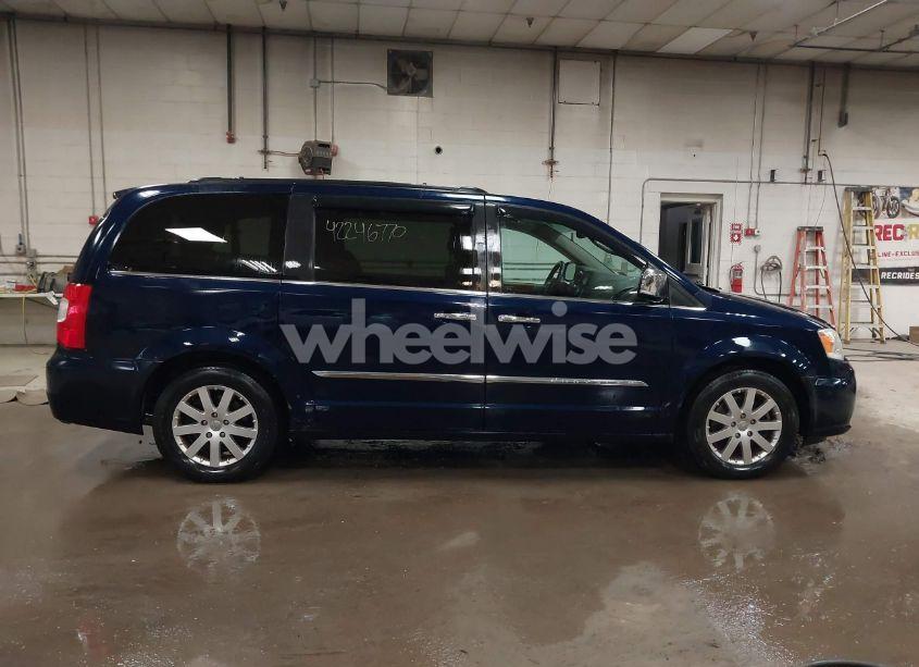 Photo 13 of 2012 Chrysler Town & COUNTRY TOURING-L (VIN 2C4RC1CG4CR346057)