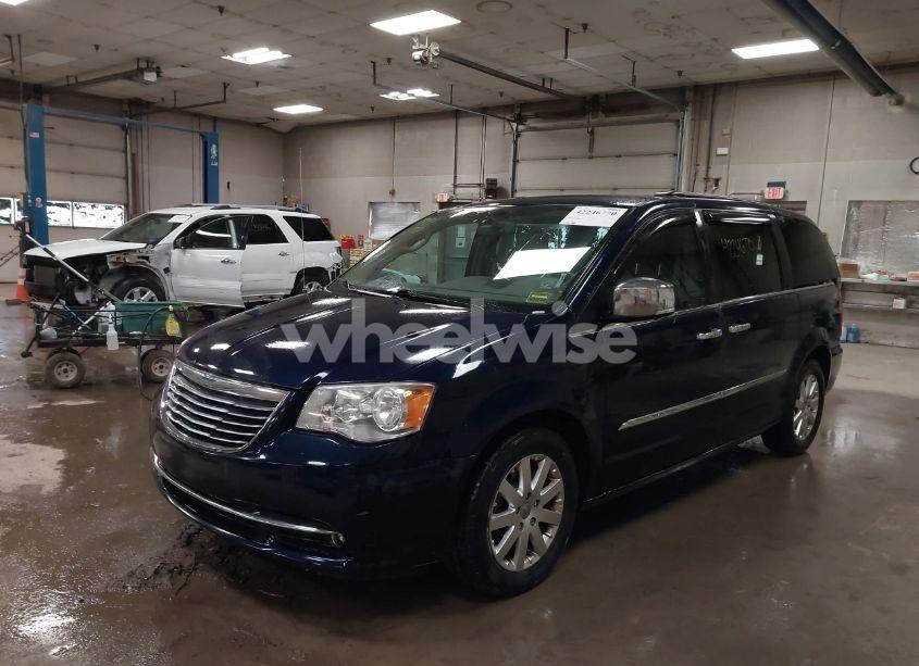 Photo 2 of 2012 Chrysler Town & COUNTRY TOURING-L (VIN 2C4RC1CG4CR346057)