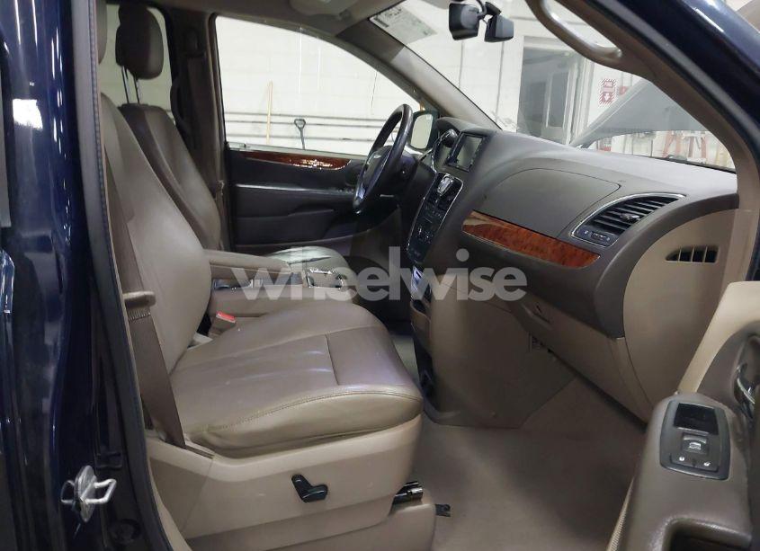 Photo 5 of 2012 Chrysler Town & COUNTRY TOURING-L (VIN 2C4RC1CG4CR346057)