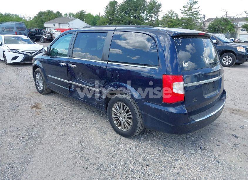 Photo 3 of 2013 Chrysler Town & COUNTRY TOURING-L (VIN 2C4RC1CG4DR531534)