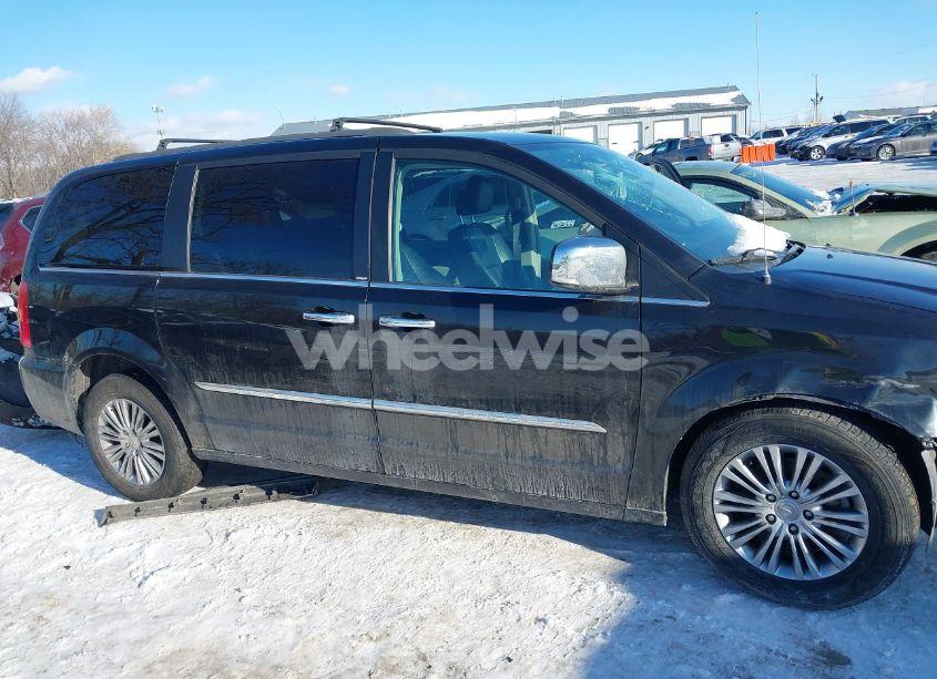 Photo 13 of 2013 Chrysler Town & COUNTRY TOURING-L (VIN 2C4RC1CG4DR745794)