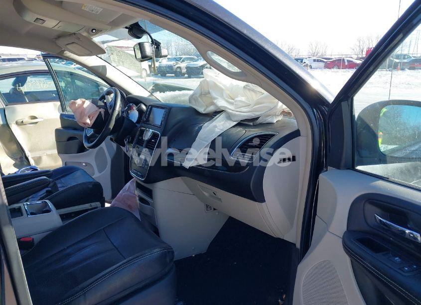 Photo 5 of 2013 Chrysler Town & COUNTRY TOURING-L (VIN 2C4RC1CG4DR745794)