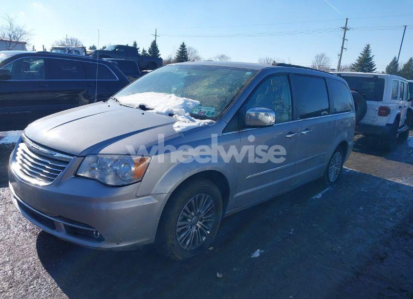 Photo 2 of 2014 Chrysler Town & COUNTRY TOURING-L (VIN 2C4RC1CG4ER146489)