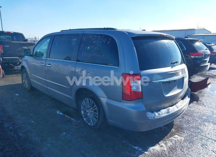 Photo 3 of 2014 Chrysler Town & COUNTRY TOURING-L (VIN 2C4RC1CG4ER146489)