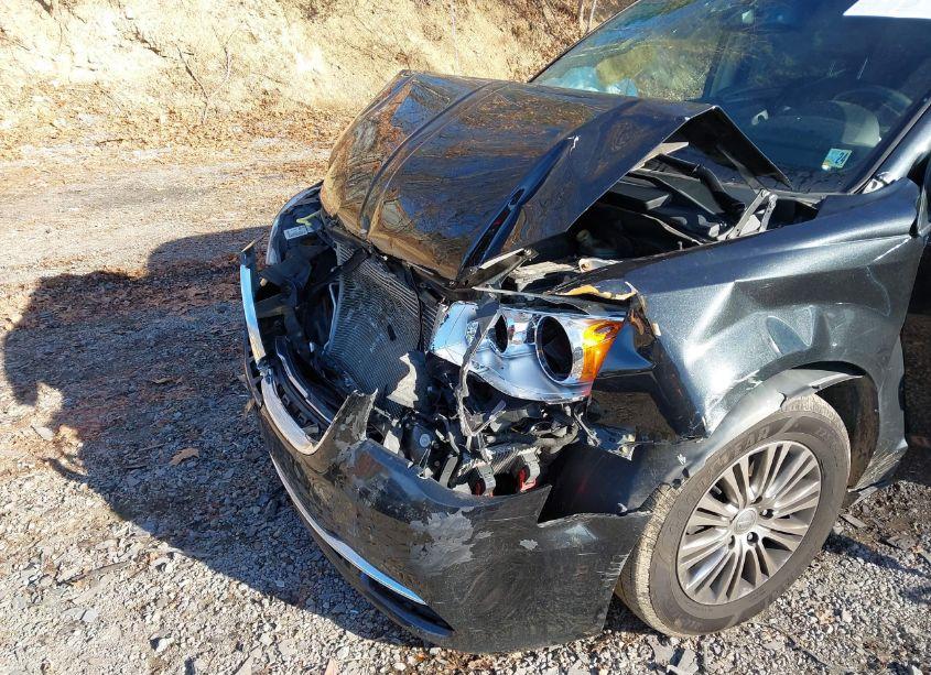 Photo 6 of 2014 Chrysler Town & COUNTRY TOURING-L (VIN 2C4RC1CG4ER164829)