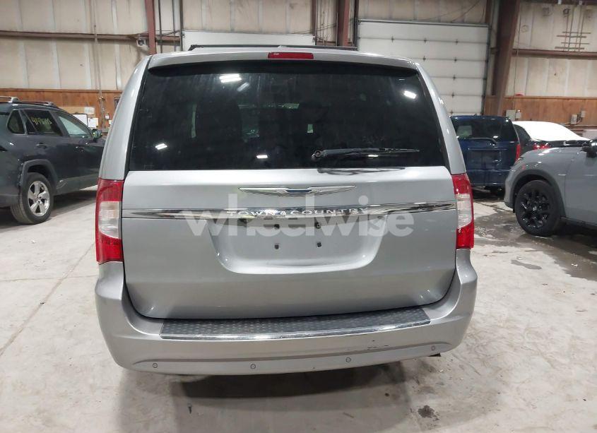 Photo 17 of 2014 Chrysler Town & COUNTRY TOURING-L (VIN 2C4RC1CG4ER237696)