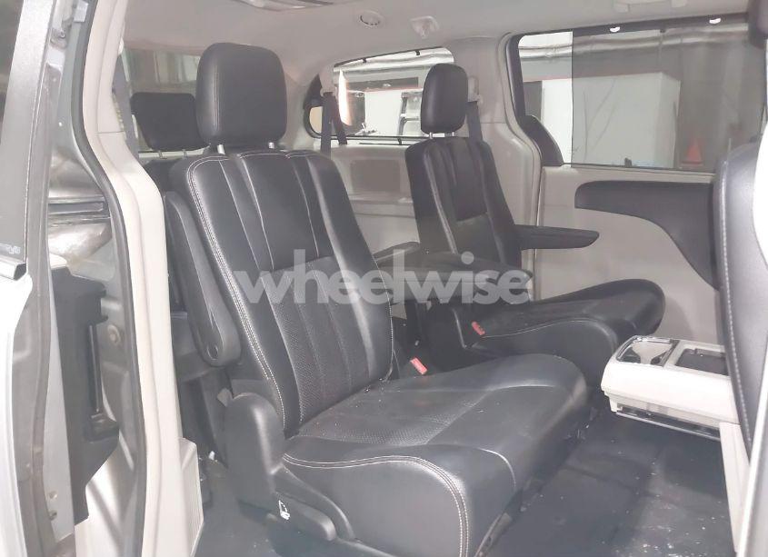 Photo 8 of 2014 Chrysler Town & COUNTRY TOURING-L (VIN 2C4RC1CG4ER237696)