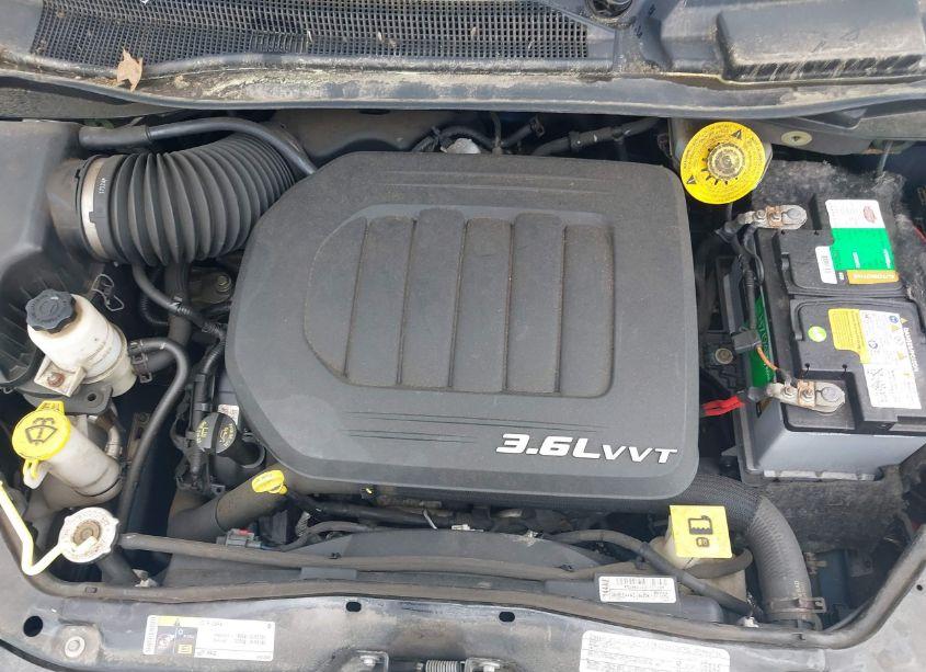 Photo 10 of 2014 Chrysler Town & COUNTRY TOURING-L (VIN 2C4RC1CG4ER249945)