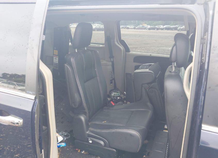 Photo 8 of 2014 Chrysler Town & COUNTRY TOURING-L (VIN 2C4RC1CG4ER249945)