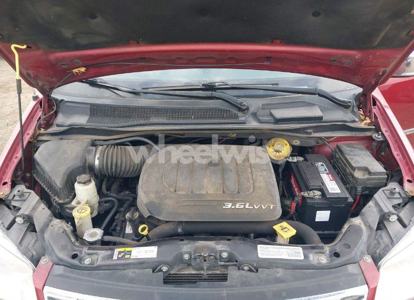 Photo 10 of 2014 Chrysler Town & COUNTRY TOURING-L (VIN 2C4RC1CG4ER311134)