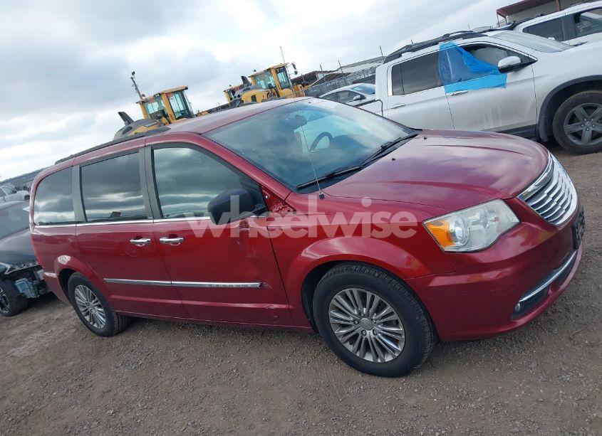 Photo 13 of 2014 Chrysler Town & COUNTRY TOURING-L (VIN 2C4RC1CG4ER311134)