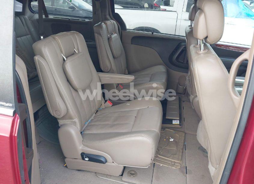 Photo 8 of 2014 Chrysler Town & COUNTRY TOURING-L (VIN 2C4RC1CG4ER311134)