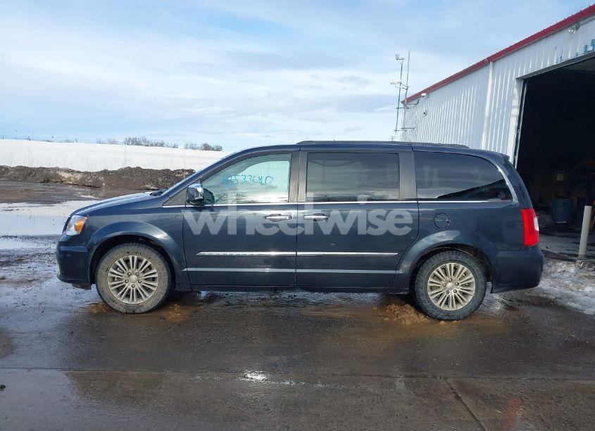 Photo 14 of 2014 Chrysler Town & COUNTRY TOURING-L (VIN 2C4RC1CG4ER330072)