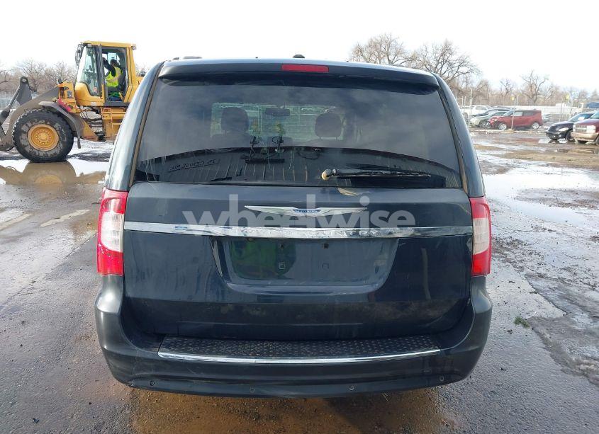 Photo 16 of 2014 Chrysler Town & COUNTRY TOURING-L (VIN 2C4RC1CG4ER330072)