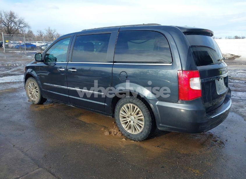 Photo 3 of 2014 Chrysler Town & COUNTRY TOURING-L (VIN 2C4RC1CG4ER330072)