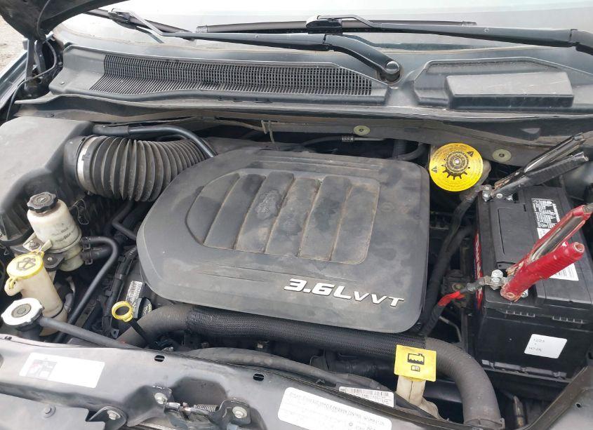 Photo 10 of 2014 Chrysler Town & COUNTRY TOURING-L (VIN 2C4RC1CG4ER372015)