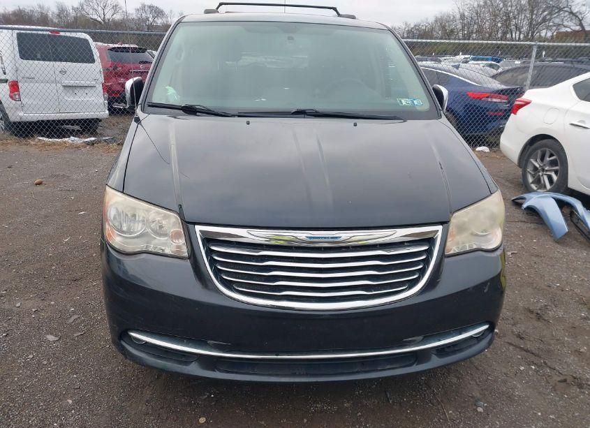 Photo 12 of 2014 Chrysler Town & COUNTRY TOURING-L (VIN 2C4RC1CG4ER372015)