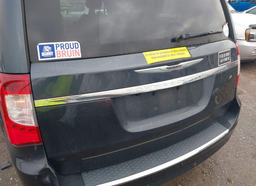 Photo 16 of 2014 Chrysler Town & COUNTRY TOURING-L (VIN 2C4RC1CG4ER372015)