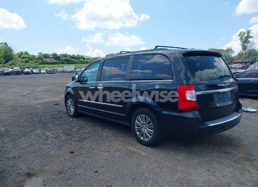 Photo 3 of 2014 Chrysler Town & COUNTRY TOURING-L (VIN 2C4RC1CG4ER377148)