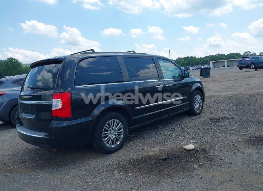 Photo 4 of 2014 Chrysler Town & COUNTRY TOURING-L (VIN 2C4RC1CG4ER377148)