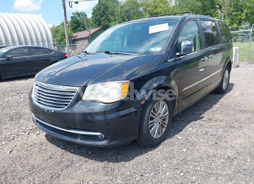 Photo 6 of 2014 Chrysler Town & COUNTRY TOURING-L (VIN 2C4RC1CG4ER377148)