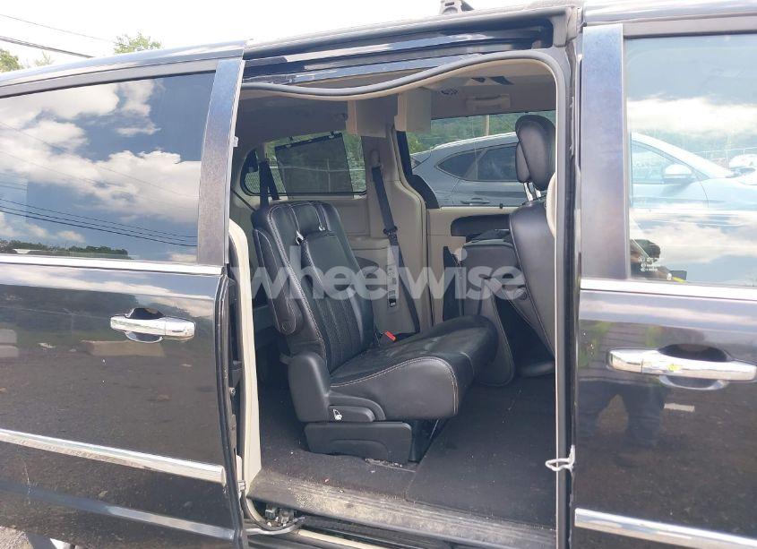 Photo 8 of 2014 Chrysler Town & COUNTRY TOURING-L (VIN 2C4RC1CG4ER377148)