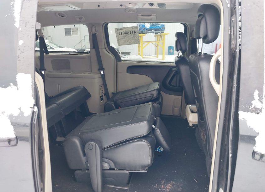 Photo 8 of 2014 Chrysler Town & COUNTRY TOURING-L (VIN 2C4RC1CG4ER408592)