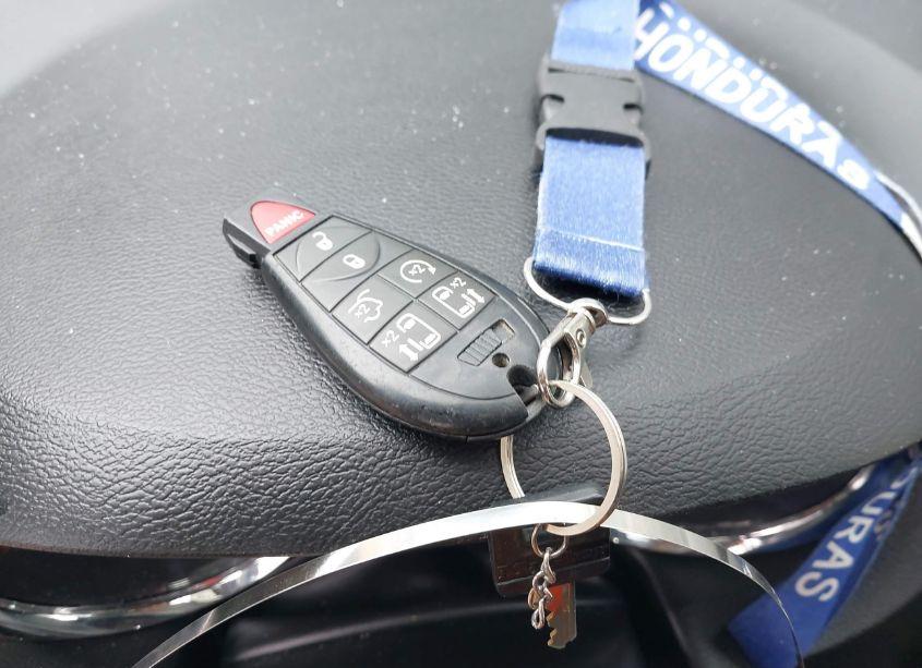 Photo 11 of 2014 Chrysler Town & COUNTRY TOURING-L 30TH ANNIVERSARY (VIN 2C4RC1CG4ER413730)