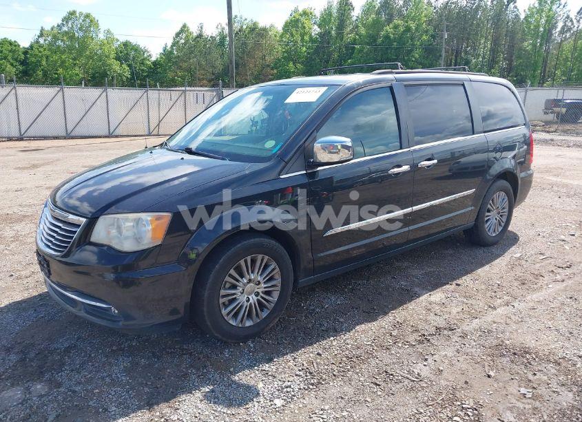 Photo 2 of 2015 Chrysler Town & COUNTRY TOURING-L (VIN 2C4RC1CG4FR509973)