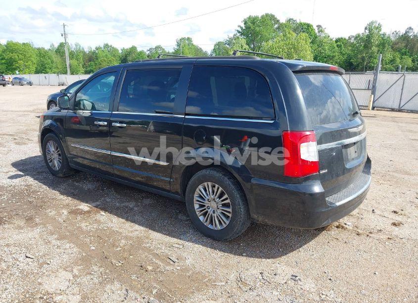 Photo 3 of 2015 Chrysler Town & COUNTRY TOURING-L (VIN 2C4RC1CG4FR509973)