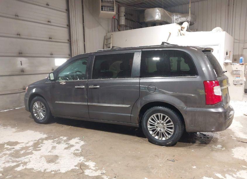 Photo 14 of 2015 Chrysler Town & COUNTRY TOURING-L (VIN 2C4RC1CG4FR513814)
