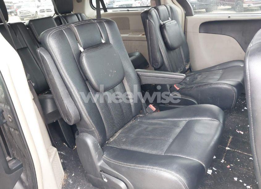 Photo 8 of 2015 Chrysler Town & COUNTRY TOURING-L (VIN 2C4RC1CG4FR525588)