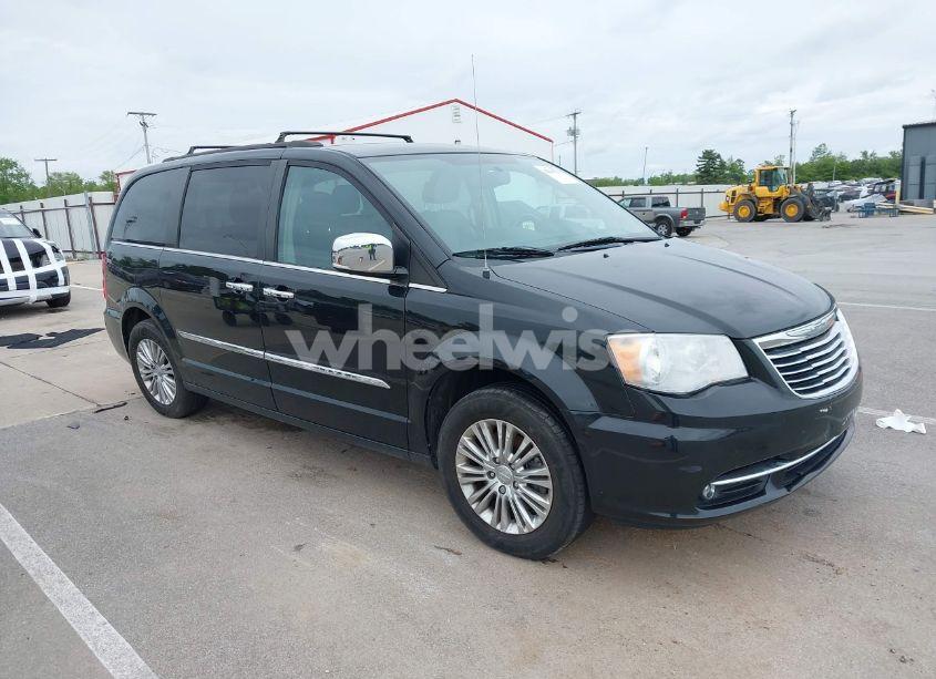 2015 Chrysler Town & COUNTRY TOURING-L (VIN 2C4RC1CG4FR675247) main photo