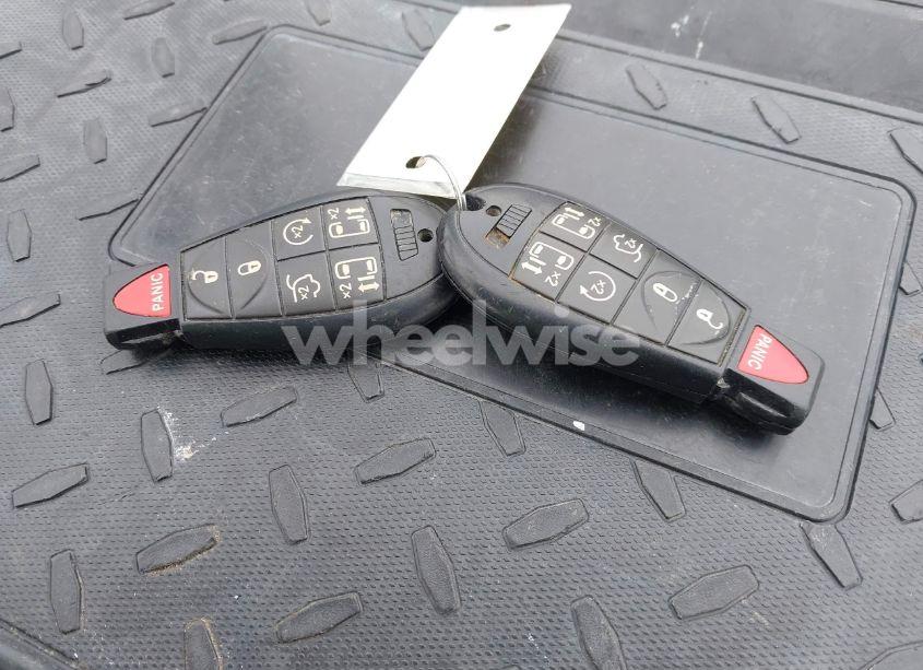 Photo 11 of 2015 Chrysler Town & COUNTRY TOURING-L (VIN 2C4RC1CG4FR675247)