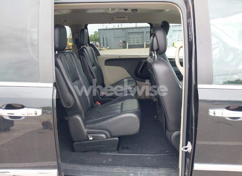 Photo 8 of 2015 Chrysler Town & COUNTRY TOURING-L (VIN 2C4RC1CG4FR675247)