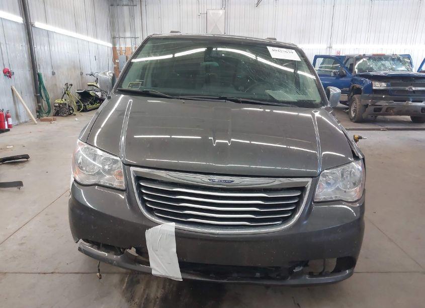 Photo 12 of 2016 Chrysler Town & COUNTRY TOURING-L ANNIVERSARY EDITION (VIN 2C4RC1CG4GR121840)