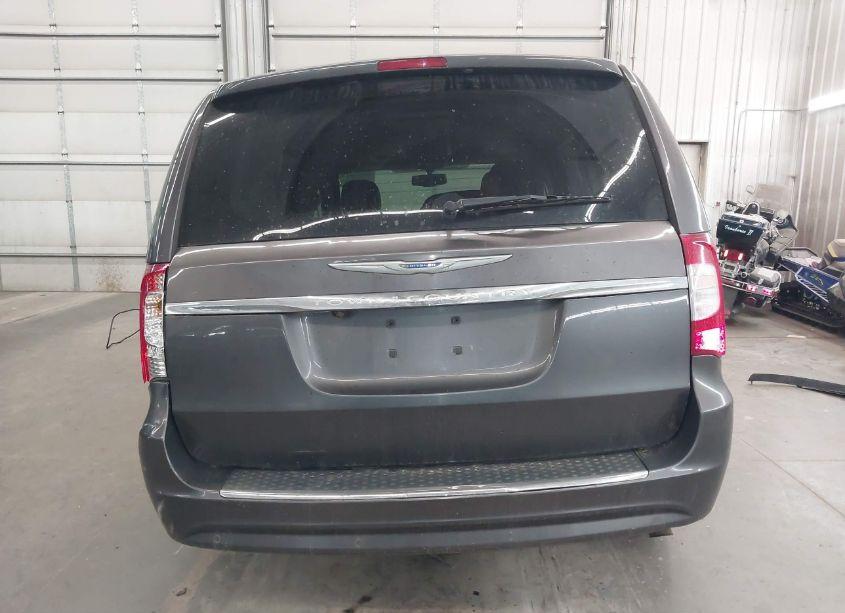 Photo 16 of 2016 Chrysler Town & COUNTRY TOURING-L ANNIVERSARY EDITION (VIN 2C4RC1CG4GR121840)