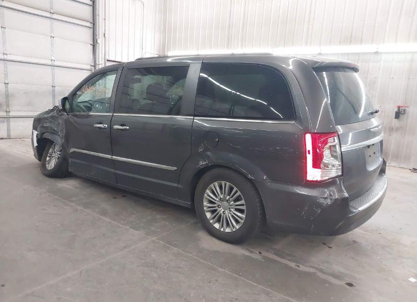 Photo 3 of 2016 Chrysler Town & COUNTRY TOURING-L ANNIVERSARY EDITION (VIN 2C4RC1CG4GR121840)