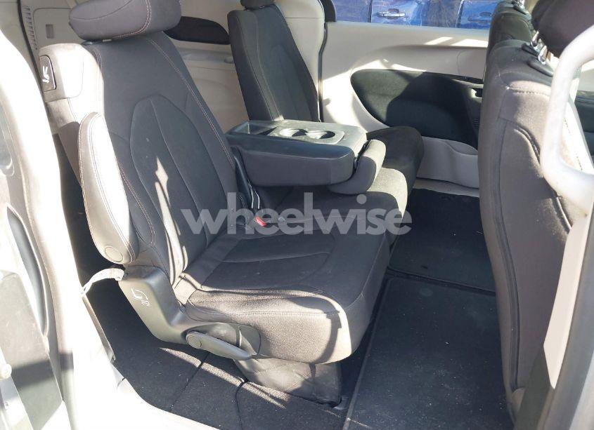 Photo 8 of 2018 Chrysler Pacifica LX (VIN 2C4RC1CG4JR171225)