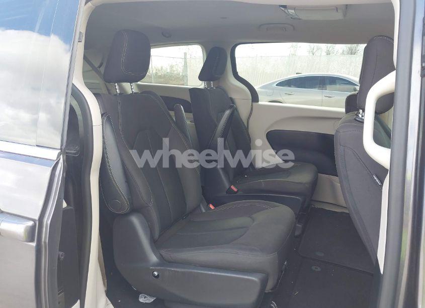 Photo 8 of 2020 Chrysler Voyager LX (VIN 2C4RC1CG4LR113313)