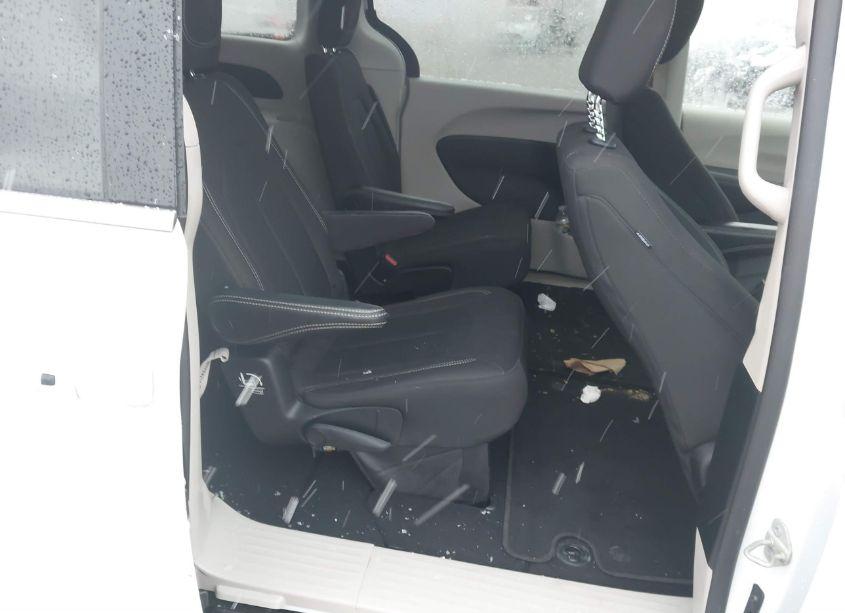 Photo 8 of 2023 Chrysler Voyager LX (VIN 2C4RC1CG4PR511840)