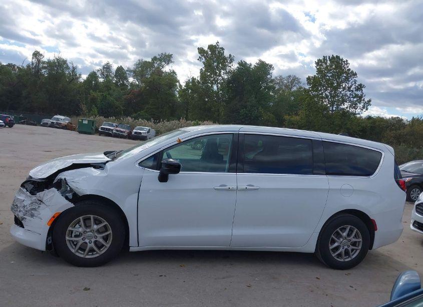 Photo 14 of 2024 Chrysler Voyager LX (VIN 2C4RC1CG4RR184004)