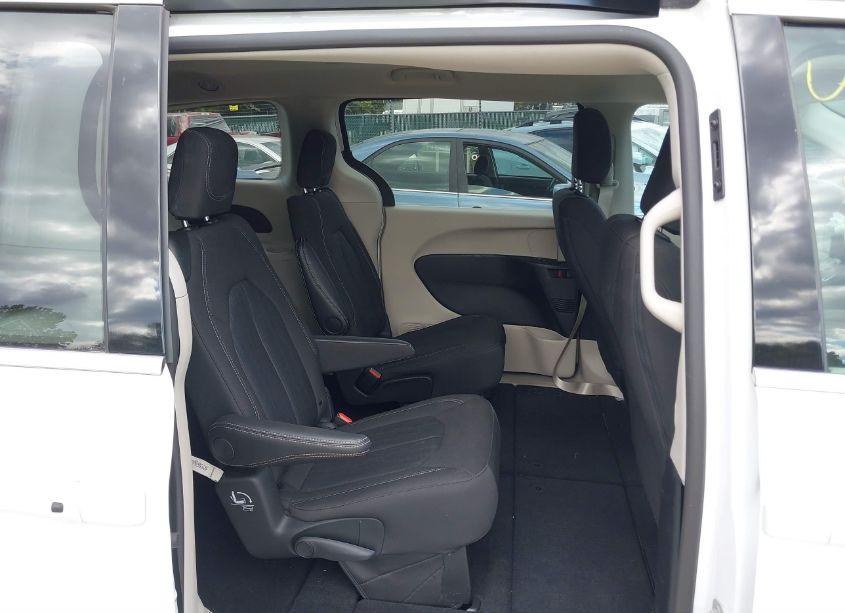 Photo 8 of 2024 Chrysler Voyager LX (VIN 2C4RC1CG4RR184004)