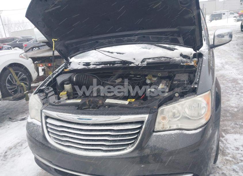 Photo 10 of 2012 Chrysler Town & COUNTRY TOURING-L (VIN 2C4RC1CG5CR117516)